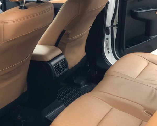 Белый Тойота Камри, объемом двигателя 2.5 л и пробегом 140 тыс. км за 11700 $, фото 5 на Automoto.ua