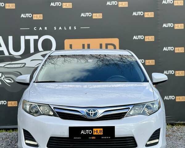 Тойота Камри 2015 в Харькове на Automoto.ua Белый Тойота Камри, объемом двигателя 2.49 л и пробегом 116 тыс. км за 10500 $, фото 2 на Automoto.ua