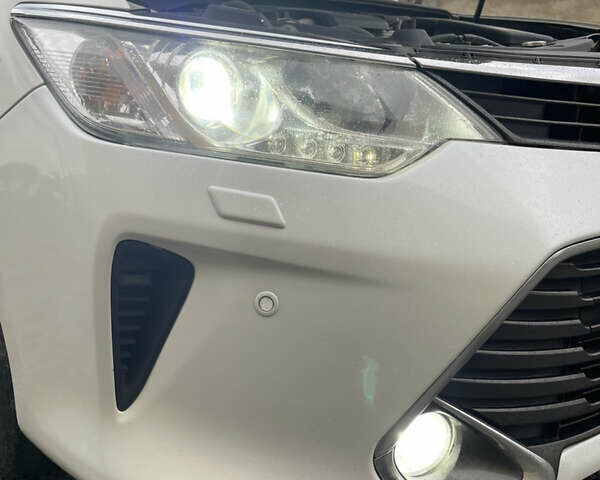 Білий Тойота Камрі, об'ємом двигуна 2.49 л та пробігом 240 тис. км за 15333 $, фото 33 на Automoto.ua