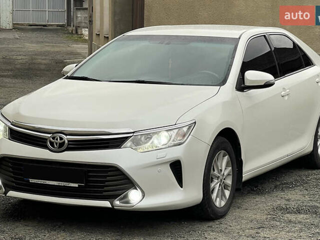 Білий Тойота Камрі, об'ємом двигуна 2.49 л та пробігом 240 тис. км за 15333 $, фото 10 на Automoto.ua