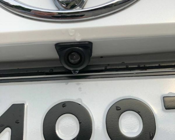 Белый Тойота Камри, объемом двигателя 2.5 л и пробегом 140 тыс. км за 11700 $, фото 9 на Automoto.ua