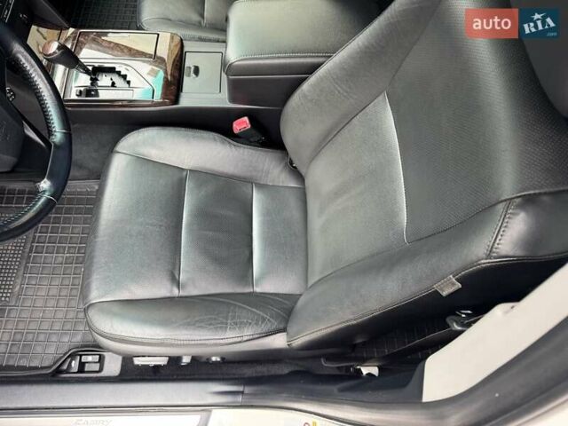 Белый Тойота Камри, объемом двигателя 2.49 л и пробегом 172 тыс. км за 17900 $, фото 19 на Automoto.ua