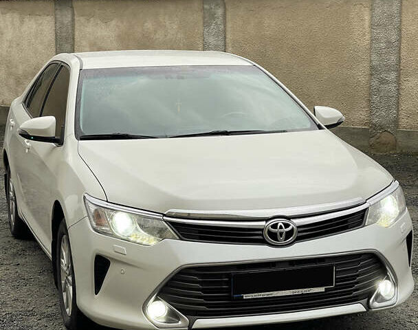 Білий Тойота Камрі, об'ємом двигуна 2.49 л та пробігом 240 тис. км за 15333 $, фото 11 на Automoto.ua