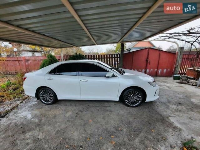 Белый Тойота Камри, объемом двигателя 2.5 л и пробегом 160 тыс. км за 19500 $, фото 6 на Automoto.ua