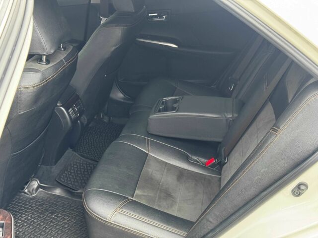 Белый Тойота Камри, объемом двигателя 2.5 л и пробегом 190 тыс. км за 13800 $, фото 14 на Automoto.ua