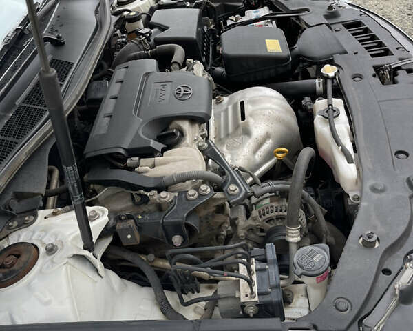 Білий Тойота Камрі, об'ємом двигуна 2.49 л та пробігом 240 тис. км за 15333 $, фото 34 на Automoto.ua