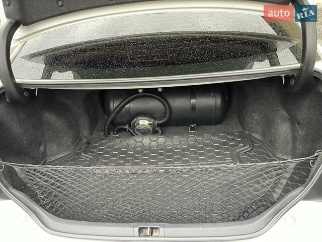 Білий Тойота Камрі, об'ємом двигуна 2.49 л та пробігом 240 тис. км за 15333 $, фото 35 на Automoto.ua