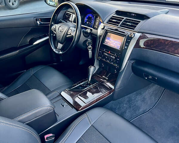 Тойота Камри 2015 в Кропивницком (Кировограде) на Automoto.ua Белый Тойота Камри, объемом двигателя 2.49 л и пробегом 230 тыс. км за 14800 $, фото 31 на Automoto.ua