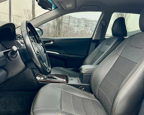 Белый Тойота Камри, объемом двигателя 2.49 л и пробегом 230 тыс. км за 14800 $, фото 15 на Automoto.ua