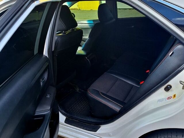 Белый Тойота Камри, объемом двигателя 2.5 л и пробегом 220 тыс. км за 12300 $, фото 8 на Automoto.ua