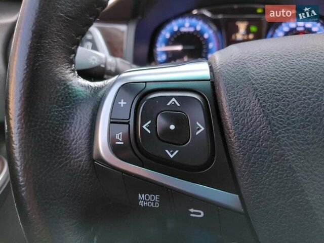 Белый Тойота Камри, объемом двигателя 2.5 л и пробегом 137 тыс. км за 16800 $, фото 21 на Automoto.ua