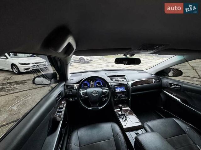 Белый Тойота Камри, объемом двигателя 2.49 л и пробегом 190 тыс. км за 13800 $, фото 15 на Automoto.ua