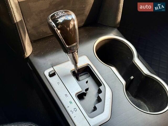 Тойота Камри 2015 в Харькове на Automoto.ua Белый Тойота Камри, объемом двигателя 2.49 л и пробегом 116 тыс. км за 10500 $, фото 17 на Automoto.ua