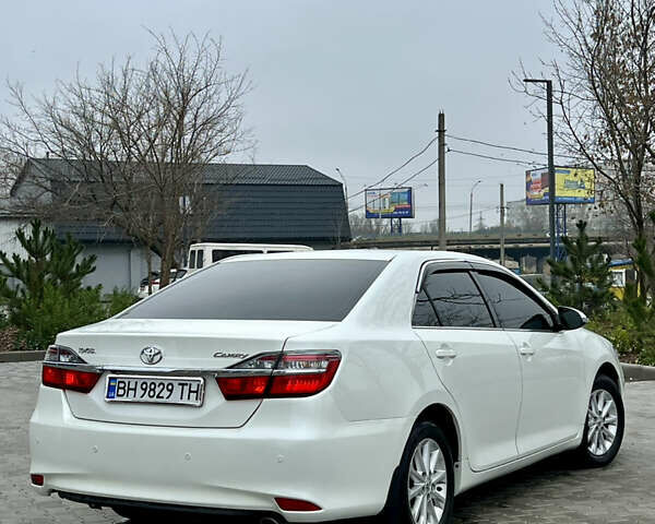 Белый Тойота Камри, объемом двигателя 2.49 л и пробегом 230 тыс. км за 14800 $, фото 10 на Automoto.ua