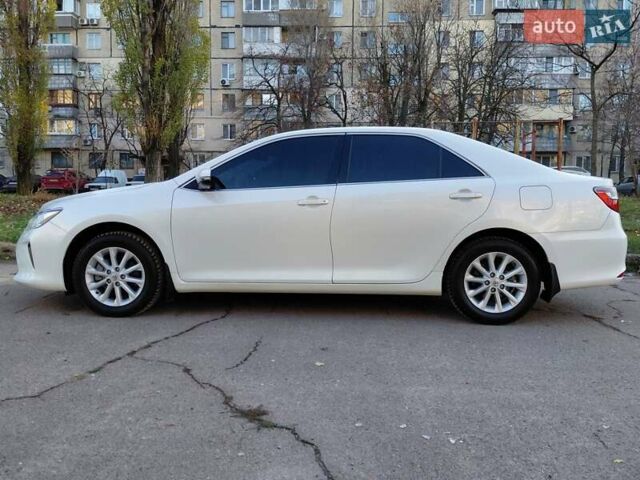 Белый Тойота Камри, объемом двигателя 2.5 л и пробегом 137 тыс. км за 16800 $, фото 14 на Automoto.ua