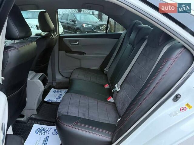 Белый Тойота Камри, объемом двигателя 2.49 л и пробегом 230 тыс. км за 11900 $, фото 15 на Automoto.ua