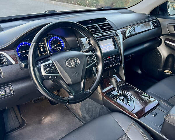 Тойота Камри 2015 в Кропивницком (Кировограде) на Automoto.ua Белый Тойота Камри, объемом двигателя 2.49 л и пробегом 230 тыс. км за 14800 $, фото 18 на Automoto.ua