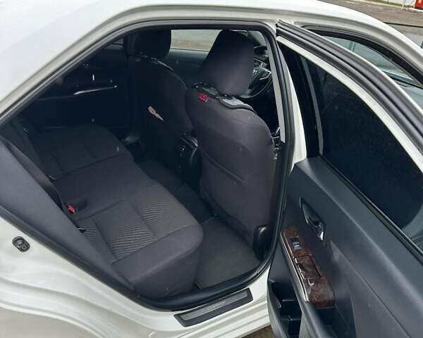 Білий Тойота Камрі, об'ємом двигуна 2.5 л та пробігом 170 тис. км за 18000 $, фото 11 на Automoto.ua