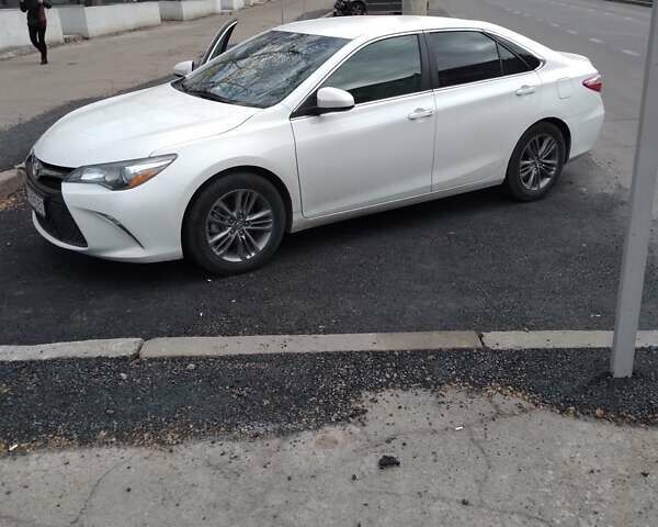 Білий Тойота Камрі, об'ємом двигуна 2.49 л та пробігом 107 тис. км за 13000 $, фото 8 на Automoto.ua