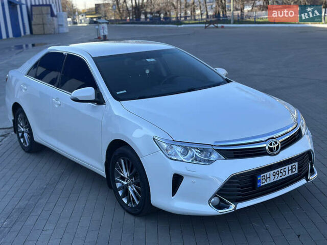 Белый Тойота Камри, объемом двигателя 2.49 л и пробегом 172 тыс. км за 16700 $, фото 10 на Automoto.ua