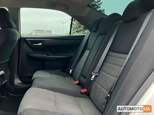 Белый Тойота Камри, объемом двигателя 2.5 л и пробегом 190 тыс. км за 13599 $, фото 9 на Automoto.ua