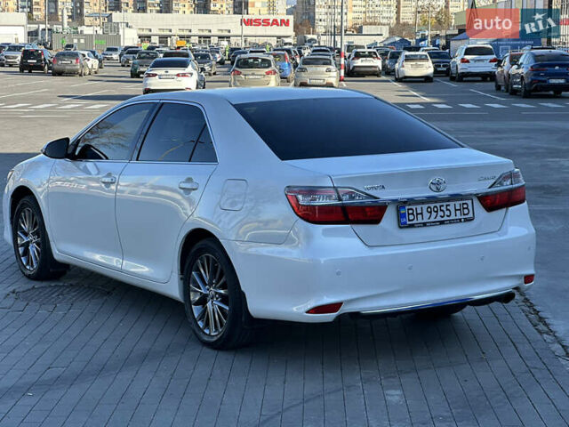 Белый Тойота Камри, объемом двигателя 2.49 л и пробегом 172 тыс. км за 16700 $, фото 6 на Automoto.ua