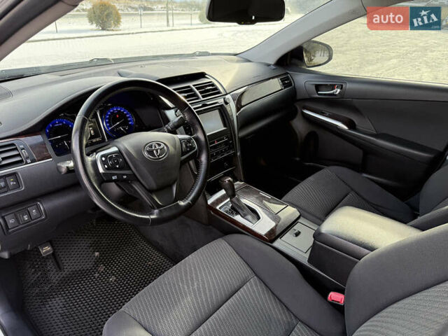 Білий Тойота Камрі, об'ємом двигуна 2.49 л та пробігом 185 тис. км за 14500 $, фото 9 на Automoto.ua