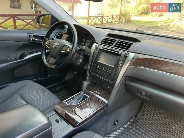 Білий Тойота Камрі, об'ємом двигуна 2.5 л та пробігом 198 тис. км за 15500 $, фото 22 на Automoto.ua