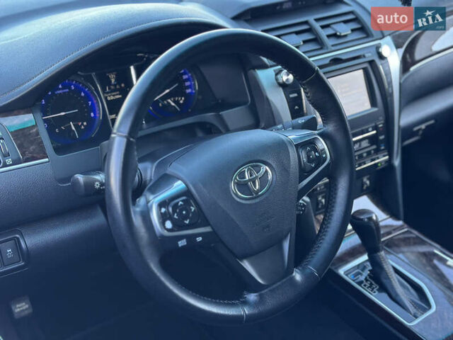 Белый Тойота Камри, объемом двигателя 2.49 л и пробегом 172 тыс. км за 16700 $, фото 11 на Automoto.ua