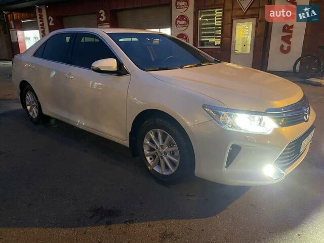 Белый Тойота Камри, объемом двигателя 2.49 л и пробегом 4 тыс. км за 23500 $, фото 7 на Automoto.ua