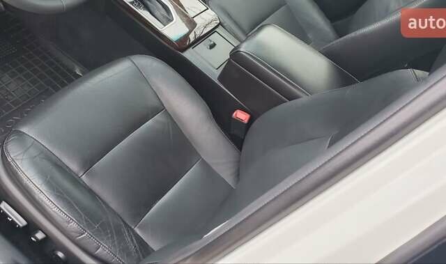 Белый Тойота Камри, объемом двигателя 2.5 л и пробегом 283 тыс. км за 15800 $, фото 12 на Automoto.ua