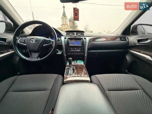 Белый Тойота Камри, объемом двигателя 2.49 л и пробегом 197 тыс. км за 16900 $, фото 19 на Automoto.ua