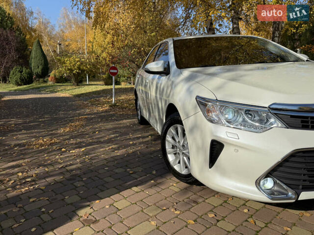 Тойота Камри 2016 в Харькове на Automoto.ua Белый Тойота Камри, объемом двигателя 2.49 л и пробегом 190 тыс. км за 16999 $, фото 43 на Automoto.ua