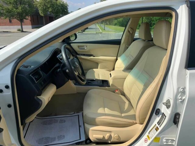 Белый Тойота Камри, объемом двигателя 2.5 л и пробегом 71 тыс. км за 3100 $, фото 8 на Automoto.ua