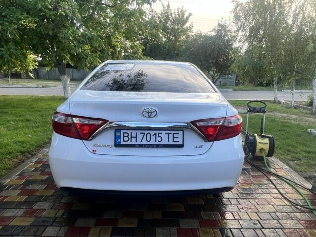 Білий Тойота Камрі, об'ємом двигуна 2.5 л та пробігом 121 тис. км за 12200 $, фото 4 на Automoto.ua