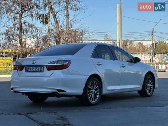 Белый Тойота Камри, объемом двигателя 2.49 л и пробегом 172 тыс. км за 16700 $, фото 5 на Automoto.ua