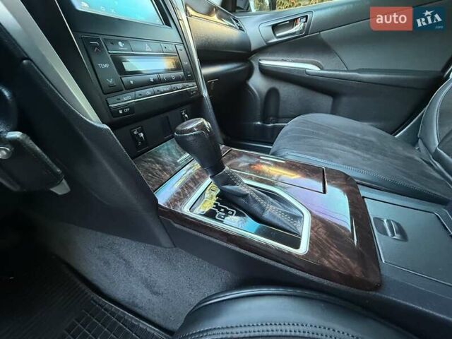 Белый Тойота Камри, объемом двигателя 2.49 л и пробегом 87 тыс. км за 18700 $, фото 60 на Automoto.ua