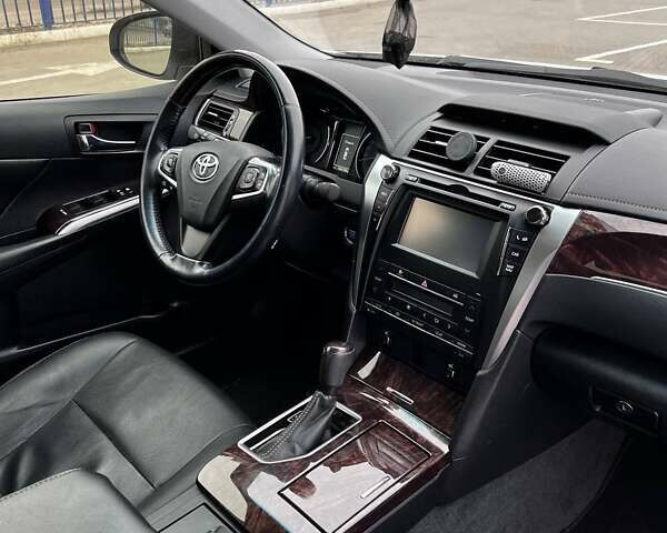 Белый Тойота Камри, объемом двигателя 2.5 л и пробегом 130 тыс. км за 20700 $, фото 12 на Automoto.ua