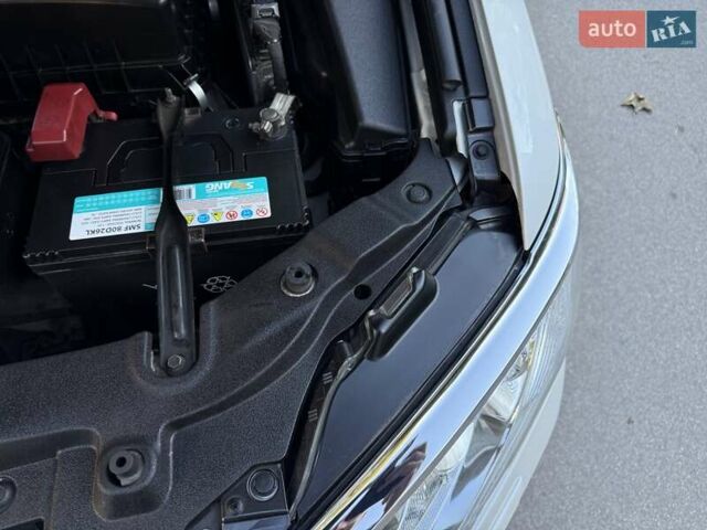 Белый Тойота Камри, объемом двигателя 2.49 л и пробегом 87 тыс. км за 18700 $, фото 116 на Automoto.ua