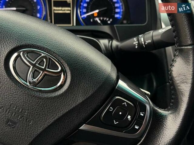 Белый Тойота Камри, объемом двигателя 2.49 л и пробегом 197 тыс. км за 16900 $, фото 24 на Automoto.ua