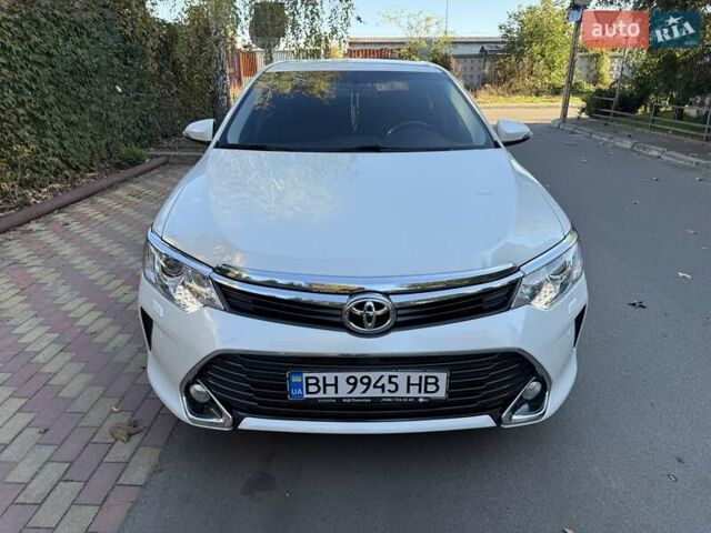Белый Тойота Камри, объемом двигателя 2.49 л и пробегом 87 тыс. км за 18700 $, фото 23 на Automoto.ua