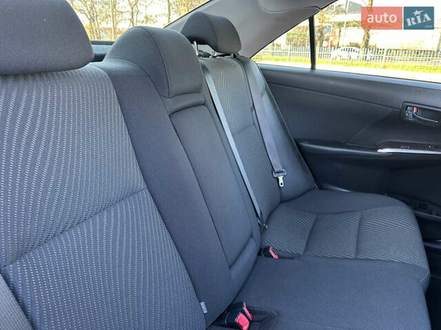 Белый Тойота Камри, объемом двигателя 2.49 л и пробегом 172 тыс. км за 16700 $, фото 16 на Automoto.ua