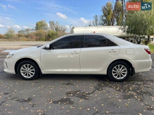 Білий Тойота Камрі, об'ємом двигуна 2.5 л та пробігом 198 тис. км за 15500 $, фото 4 на Automoto.ua