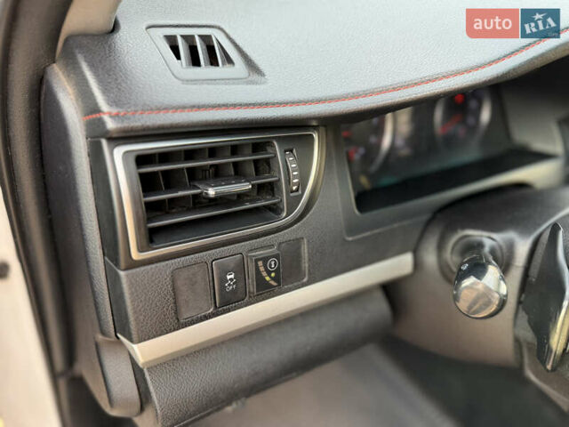 Белый Тойота Камри, объемом двигателя 2.49 л и пробегом 192 тыс. км за 13400 $, фото 24 на Automoto.ua