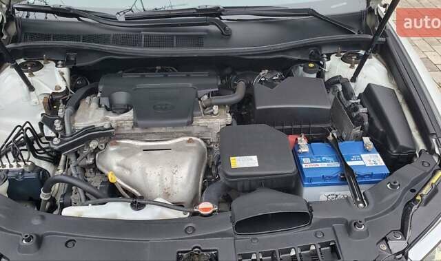 Белый Тойота Камри, объемом двигателя 2.5 л и пробегом 283 тыс. км за 15800 $, фото 23 на Automoto.ua