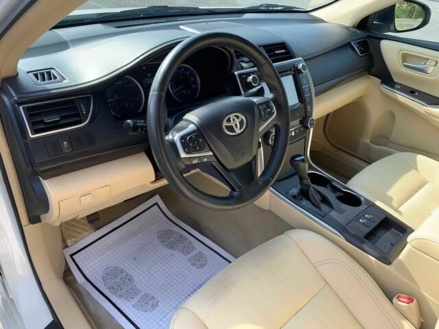 Белый Тойота Камри, объемом двигателя 2.5 л и пробегом 71 тыс. км за 3100 $, фото 9 на Automoto.ua