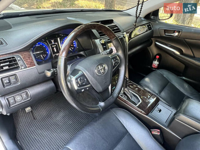 Белый Тойота Камри, объемом двигателя 2.49 л и пробегом 114 тыс. км за 17900 $, фото 22 на Automoto.ua