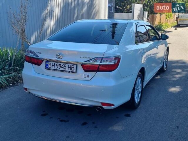 Білий Тойота Камрі, об'ємом двигуна 2.49 л та пробігом 87 тис. км за 16500 $, фото 1 на Automoto.ua