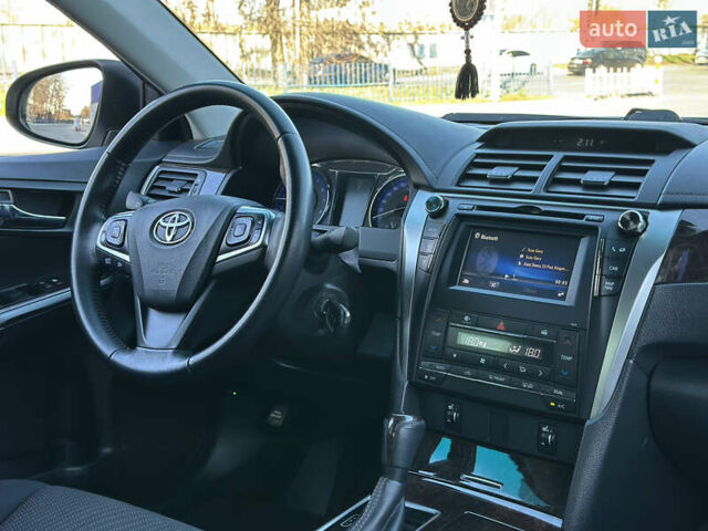 Белый Тойота Камри, объемом двигателя 2.49 л и пробегом 172 тыс. км за 16700 $, фото 14 на Automoto.ua