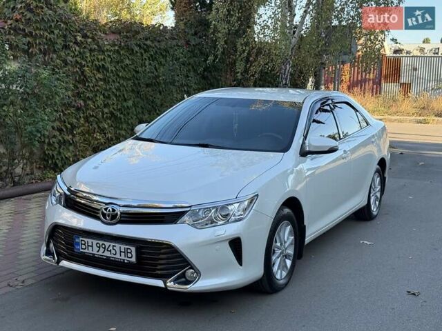 Белый Тойота Камри, объемом двигателя 2.49 л и пробегом 87 тыс. км за 18700 $, фото 19 на Automoto.ua